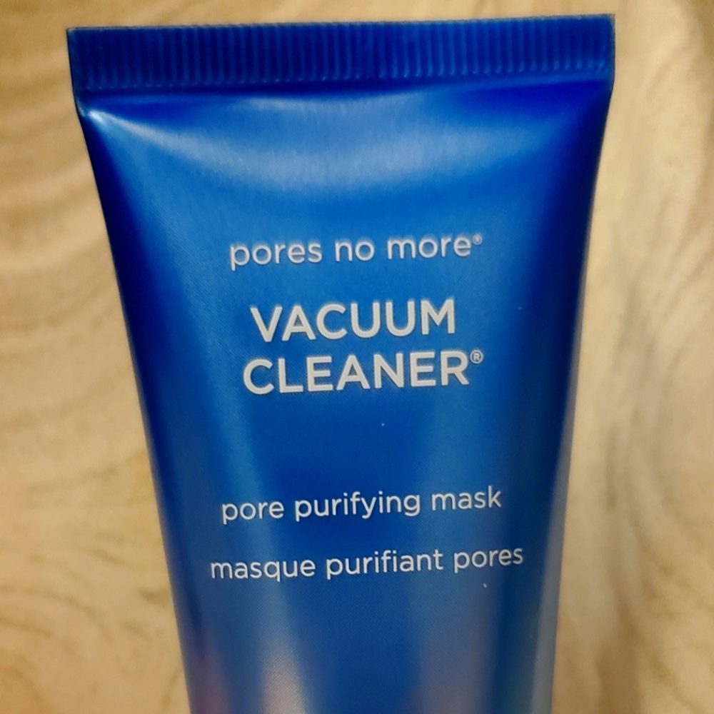 Pores No More: Vacuum cleaner pore purifying mask